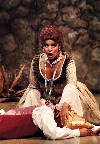 Colleen Skull as Dorabella in Cosi fan tutte
